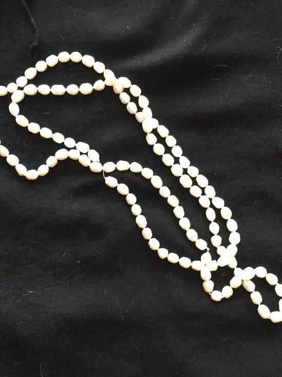 A Wealth of Pearls! Three LONG Strings of Pearls to Wear Together or Separately - Picture 2 of 6